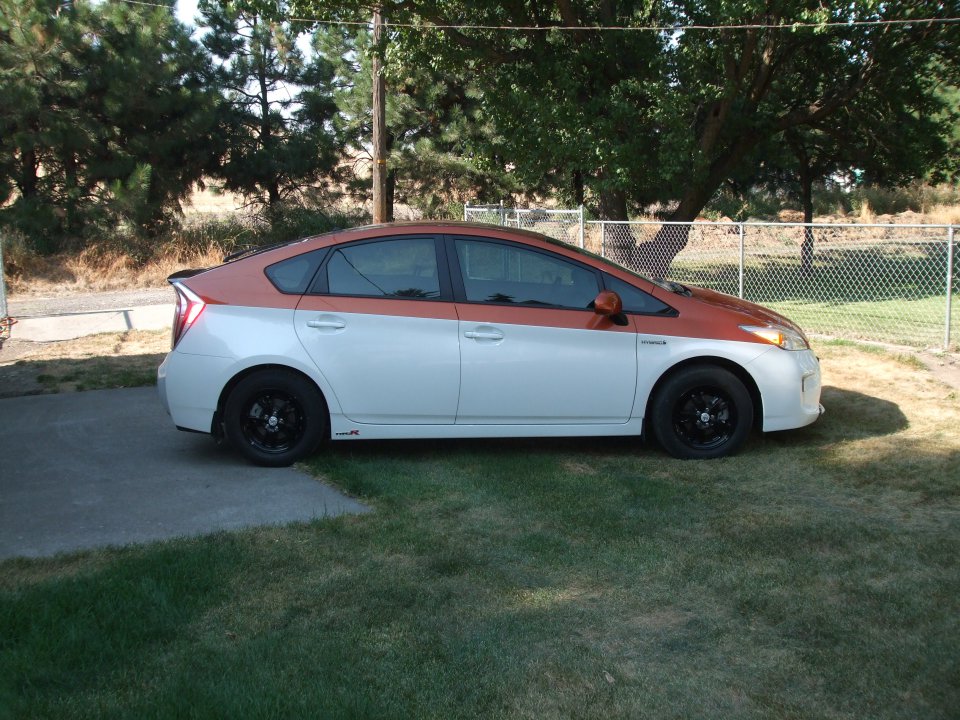 2-tone Prius 001.JPG