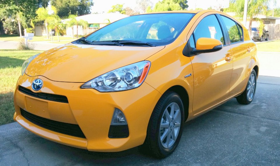 2014priusc.jpg