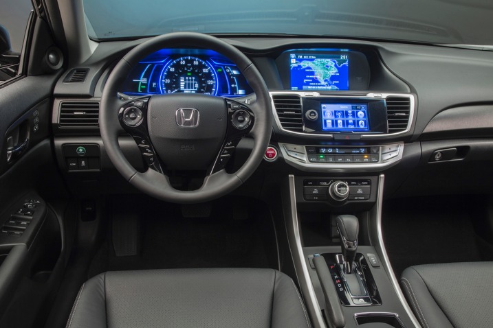 accord hybrid interior.jpg